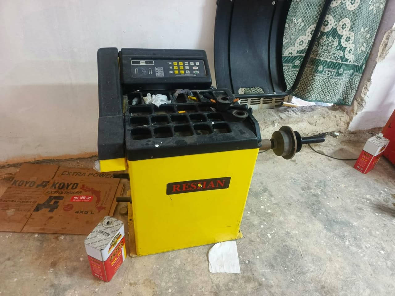سلام عليكم خالعه مستخدمه بسعر مناسب وبلانص بعده جديد بسعر مناسب مكان جويبه النساف ***********
