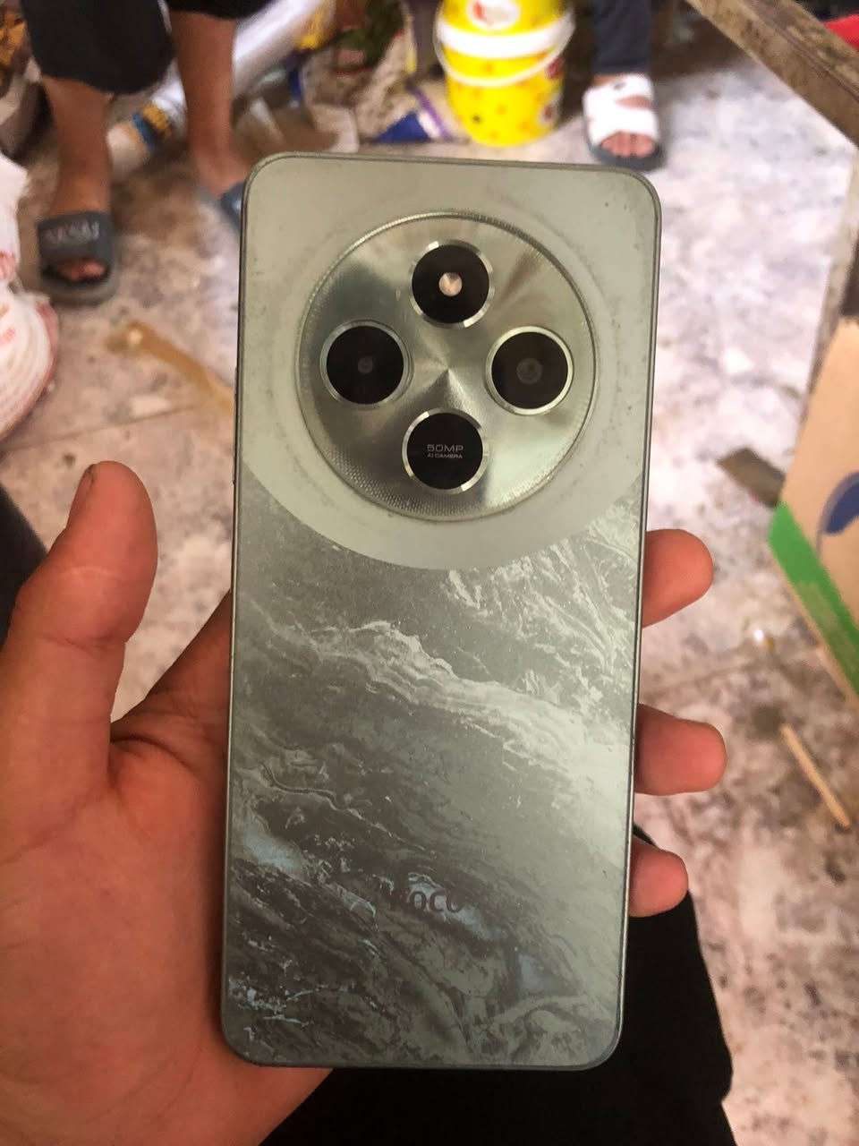 هاتف شاومي بوكو سي 75 (Xiaomi Poco C75) بلون أخضر ونمط رخامي مميز.يتميز بكاميرا خلفية مزدوجة بدقة 50 ميجابكسل داخل إطار دائري كبير.يعمل بذاكرة وصول عشوائي (RAM) تصل إلى 8 جيجابايت ومساحة تخزين داخلية 256 جيجابايت.يأتي بشاشة كبيرة بحجم 6.88 بوصة تدعم معدل تحديث 120 هرتز.


**إذا كنت صاحب هذا الإعلان وتريد حذفه لأي سبب، رجاءا أرسل رسالة إلى الدعم الفني**