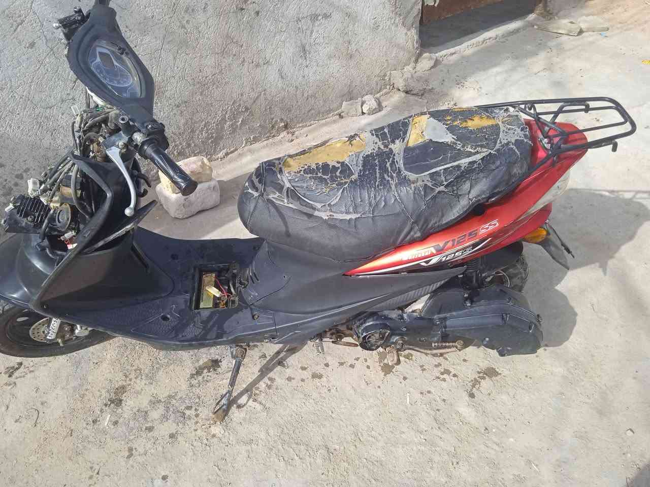 دراجه للبيع كوم حديد جانت تشتغل وطفت كهربائيات كله شغاله تاير امامي وخلفي جدد السعر 70وبيه مجال للشراي متواجد خاص واتساب ***********
