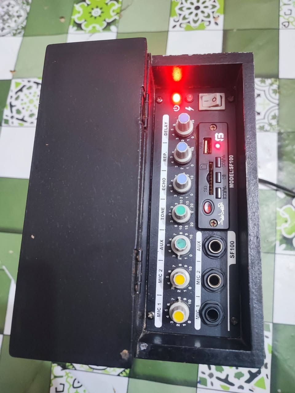 جهاز ملايه حجم وسط نظافة 95بالمئه شغال بالكامل يشتغل شحن وكهرباء السعر 85 الف موجود  توصيل لجميع المحافظات ***********
