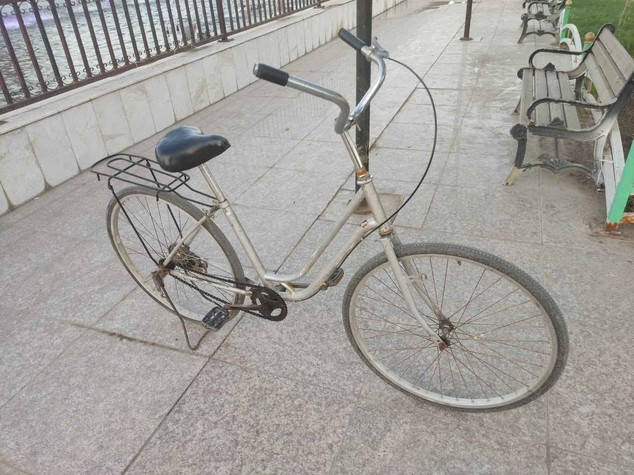 بايسكل للبيع حجم 26 للبيع السعر 35 وبي مجال
والويل الوره عوزه تصفيه .....


**إذا كنت صاحب هذا الإعلان وتريد حذفه لأي سبب، رجاءا أرسل رسالة إلى الدعم الفني**