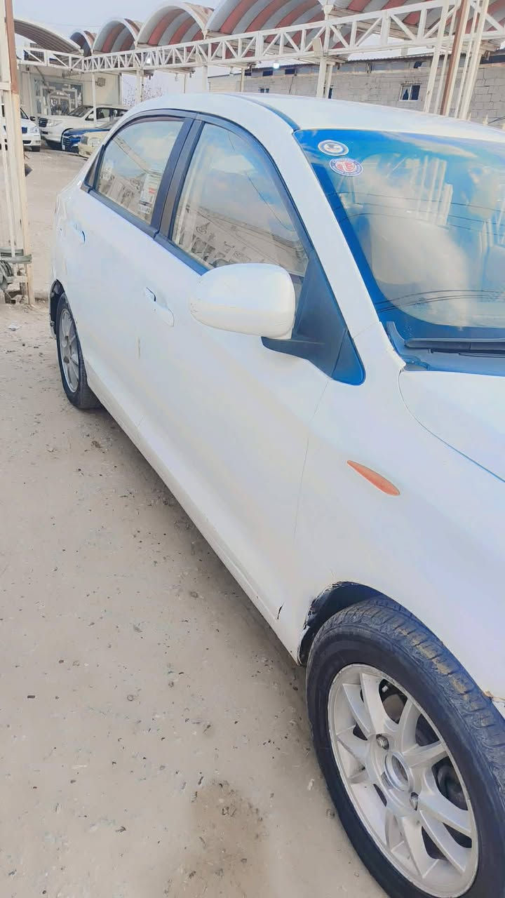 السلام عليكم للبيع افلاوين شيري مديل ١٣ مكفوله من ضربه تبريد نقص فد غاز سياره جاهزه السعر ٢٧ وبيهه مجال للشراي الاستفسار ***********
