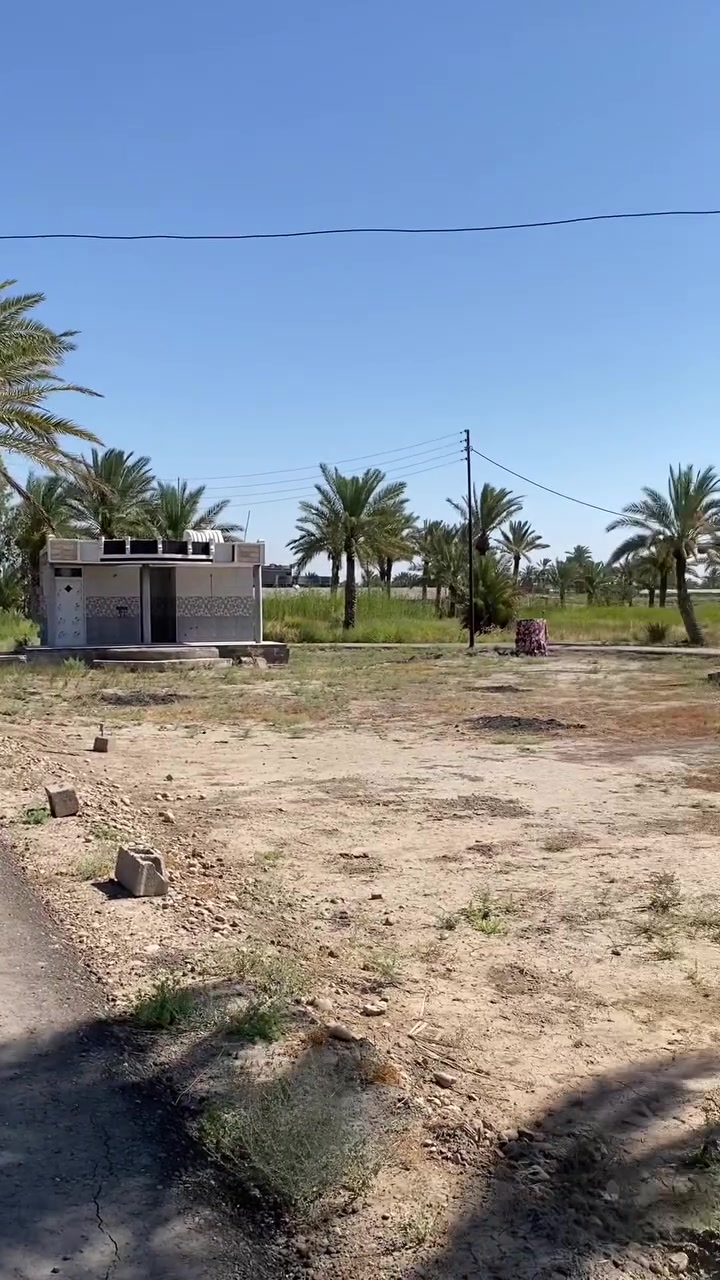 -دونم طابو جنس الارض بستان ع طابو ابو غريب
-الوجه 35م ،النزال 71م
-يحتوي ع العديد من النخيل
-مخدوم بالكامل(ماء ،كهرباء-سحب،تبليط)
-المنزل ممتاز مساحته 250م حديث البناء والتصميم
-المنزل مكون من 3 غرف نوم،مجمع غرف،صحيات،استقبال،مطبخ
-📍الموقع البصام ريف الشعله
-يبعد عن جسر الدوار 13 دقيقه ،عن الشعله 10 دقيقه، عن مدينة سبع البور 5 دقيقه

🛑للاستفسار اكثر مراسلة الصفحه او الاتصال ع الارقام التالية
-***********
-***********

