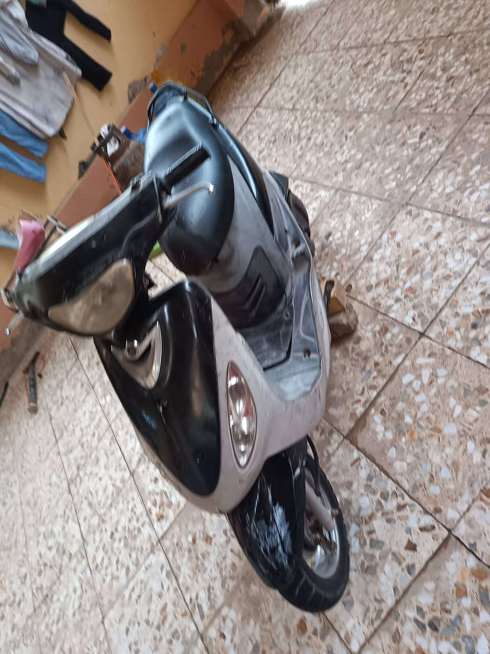 سلام عليكم للبيع ماكس منغولي بلاد ما مفتوحه نكره ختم واحد سلف كهربائيّة شغاله جاهزه سعر ٦٠٠ وبيه مجال قليل شراي يجي خاص او يتصل مكاني ديوانيه رقمي ***********
