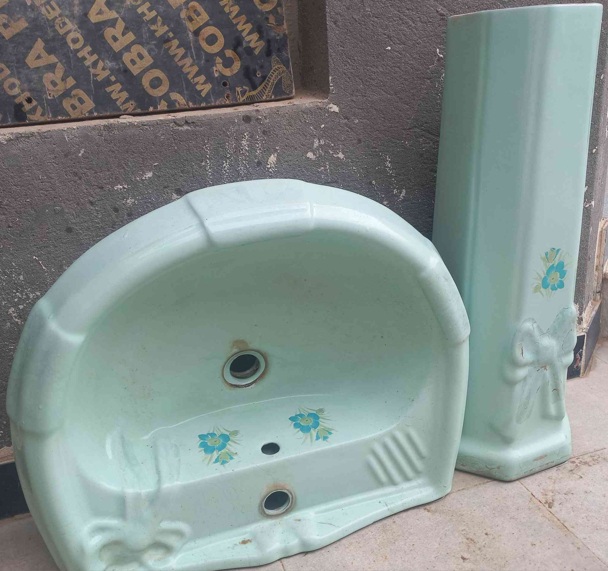 للبيع
مغسلة مستعمله مبيها ضرر ، ب25 وبيها مجال


**إذا كنت صاحب هذا الإعلان وتريد حذفه لأي سبب، رجاءا أرسل رسالة إلى الدعم الفني**