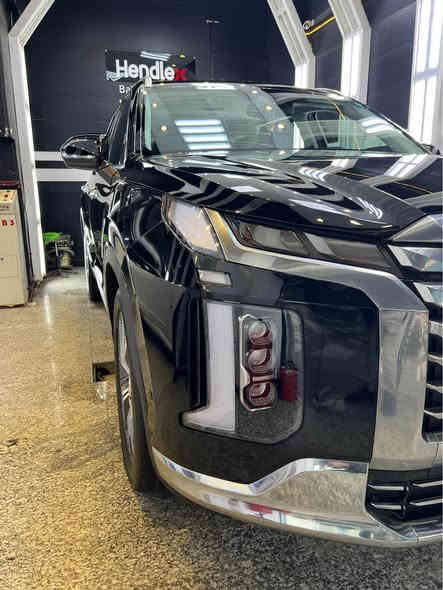 السلام عليكم ورحمة الله 
للبيع او مراوس ب لاندكروز سيارة هيونداي بالسايد موديل 2022 لون اسود 
#وارد_المركبة  :  وارد امريكي
#الرقم             :  السيارة رقم بغداد بأسمي

المواصفات 
1- هيونداي بالاسيد موديل 2022 فئة  SEL PLUS
2- محرك 6 سلندر 3800 
3- ويل كب حجم 20 مع طقم تاير بحالة ممتازة جدا 
4- عداد المسافة الحالي 17 الف ميل حقيقي 
5- بصمة باب وبصمة تشغيل وتشغيل عن بعد 
6-لايتات عالي ناصي LED عالي الانارة 
7- كشافات دعامية LED مع دبل LED  في المرايا الجانبية 
8- مصابيح ترحيب في مقابض الابواب 
9- سلايد روف قمارة 
10- حساسات الاجتياز الجانبية 
11- رادار امامي للتوقف الذاتي عند وجود اي جسم ومانع للتصادم 
12- حساسات خلفية مع امكانية التوقف التلقائي للخلف
13- كاميرات عدد 2 خلفية 
14- قبق جنطة كهربائي شفط 
15- مقابض ابواب نيكل اصل 
16-  غرفة السيارة جلد اسود اصل 
17- تحكم فول كهرباء لكراسي المقدمة مع ذاكرة للسائق 
18- تبريد السيارة 3 قطع مع تحكم بالتبريد الخلفي من الخلف 
20- تحكم ستيرن جهتين بلوتوث وحاكية وكروس السرعة وتحكم الصوت 
21- شاشة دشبول كبيرة متعددة الايعازات 
22- وضعيات قيادة عدد 4 
23- تحكم كهرباء بالمقاعد الوسطية والاخيرة من الخلف 
24- بردات اصل داخل الابواب الخلفية 
25- غرفة السيارة بحالة ممتازة جدا وعلى الفحص 

#المركبة معروضة للبيع او المراوس ب لاندكروز والسعر المطلوب 255ورقة 

للاتصال وللمعلومات 
*********** عمارة
