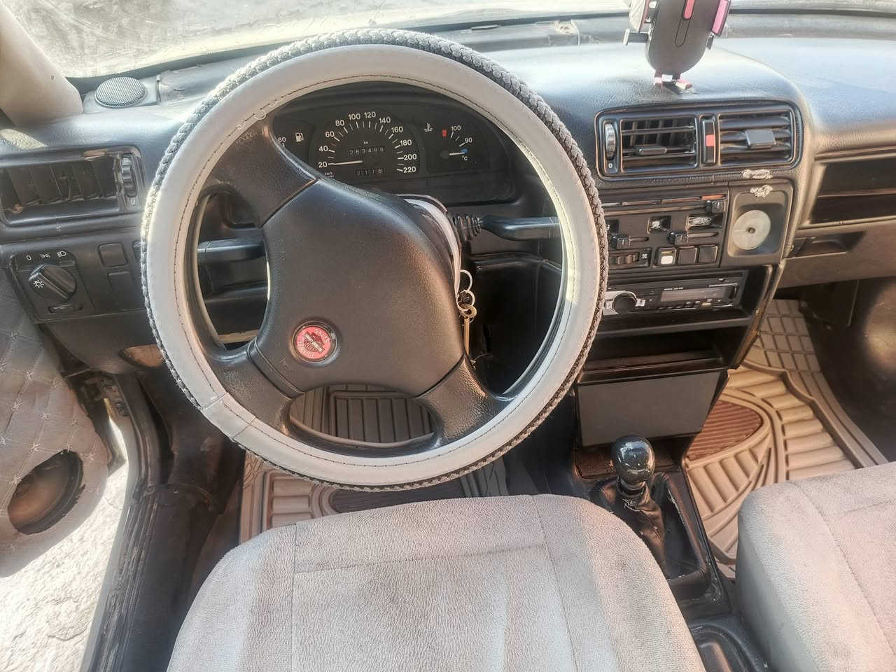 السلام عليكم. 
للبيع اوبل فكترا 
الحجم 16
موديل 91
السياره بسمي 
رقم انكليزي مشروع وطني 
سياره جاهزه مكان السياره الموصل 
السعر 36 وبيها مجال بسيط 
للاستفسار اتصل على هاذا الرقم 
***********
