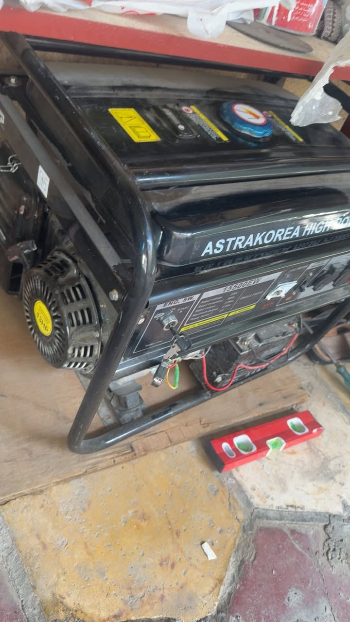 ديوان تخم 10 مقاعد لون اسود جديد
مولده بور جديده صوره بيها تفاصيل جوه 👇20 أمبير جديده مامستعمله لامولده  ولا تخم ***********
