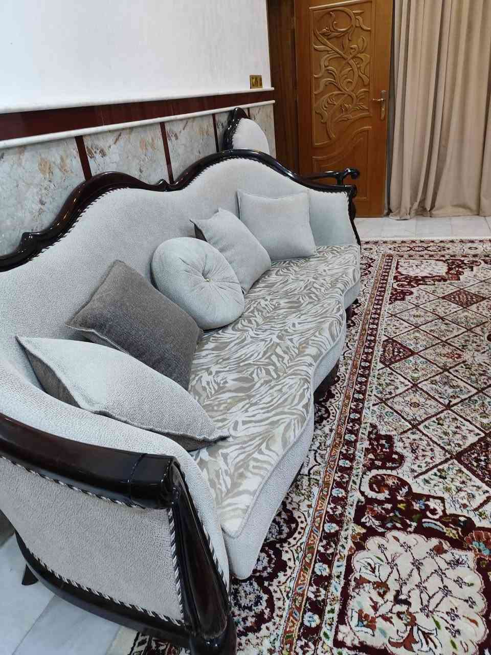 طخم للبيع جديد اشتريته بشهر7
السعر 2500مليون
***********
