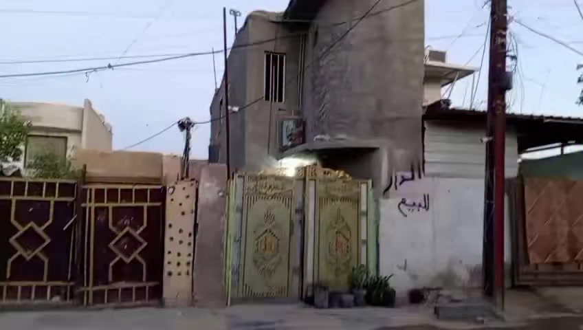 بيع. للبيع 
مساحتة. ٢٤٠ متر 
الطابق. الأرضي. 
يحتوي. على. ٤غرف وترك. 
والطابق. الثاني. يحتوي. على. غرفتين. 
بالشارع. الزوراء. قرب. أسواق. المصطفى. بشارع. العزة 
ب ٩٠. مليون. 
الاستفسار ***********
