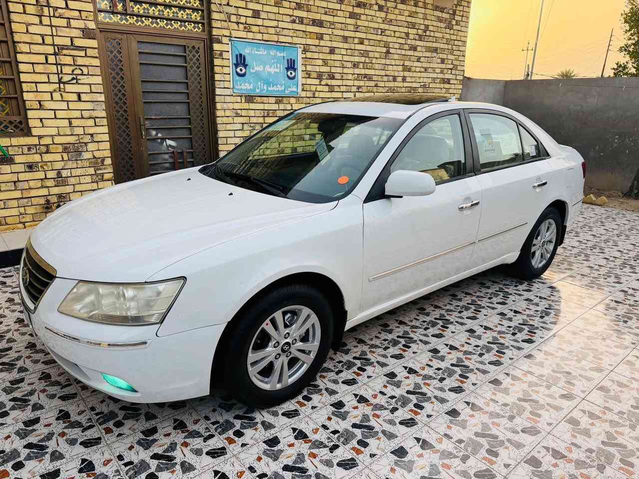 السلام عليكم ورحمة الله وبركاته..
سوناتا خليجي موديل 2009 فول مواصفات محرك 2400 دوش شرط ما مفتوح گير 5 نمر كفاله من الضربه وتبديل بيها رش تجميل الهلالات الخلفيه ومقدمة الجاملغ الأمامي فقط الباقي كفاله مواصفات السياره شاشه تاب كأمره دواره فتحه محرك 2400 ويل مب اصلي عدد 5 يدات نيكل دواخل صاج بلاجكتور سياره جاهزه كير مكينه حداديه تبريد تخم تاير كله جديد تبريد ثلج فول كهربائيات حداديةً شرط 100‎%‎ تراي كلش حلو مكان السياره الناصرية السعر 115 
***********
