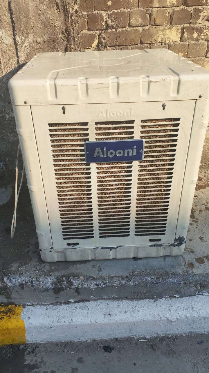 الونية اصلية مو تقليد  حجم كبير موسم واحد مشتغلة نظافهة فوك ٩٠ماطورة الصلي واتربام اصلي مكاني حي اور ام الكبر وتساب ***********
