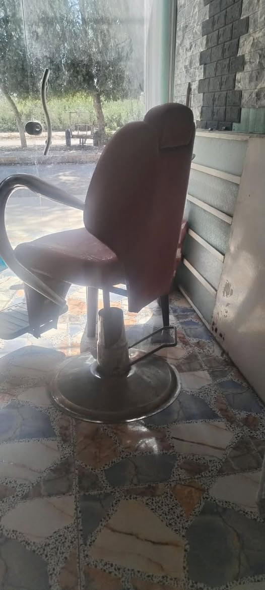 كرسي حلاقه  جيك مو شغال السعر ٨٠ الف وبي مجال


**إذا كنت صاحب هذا الإعلان وتريد حذفه لأي سبب، رجاءا أرسل رسالة إلى الدعم الفني**