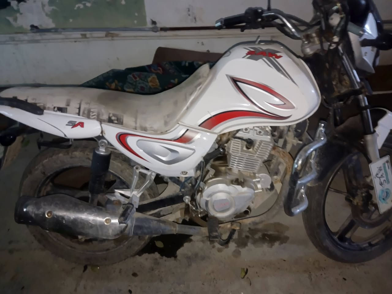 سلام عليكم للبيع السعر 425 وبي مجال التواصل***********
