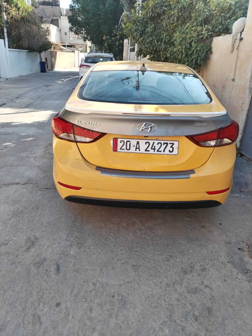 السلام عليكم النترا تكسي جوال موديل ١٦  أمريكي مكينه ١٨٠٠ بأسمى ضرر الباب عكس السايق فقط مكينه كيير خير من الله رقم ديالى للتواصل الاتصال ع رقم *********** عنوان بعقوبه
السعر١١٥ وبيها مجال للشراي
