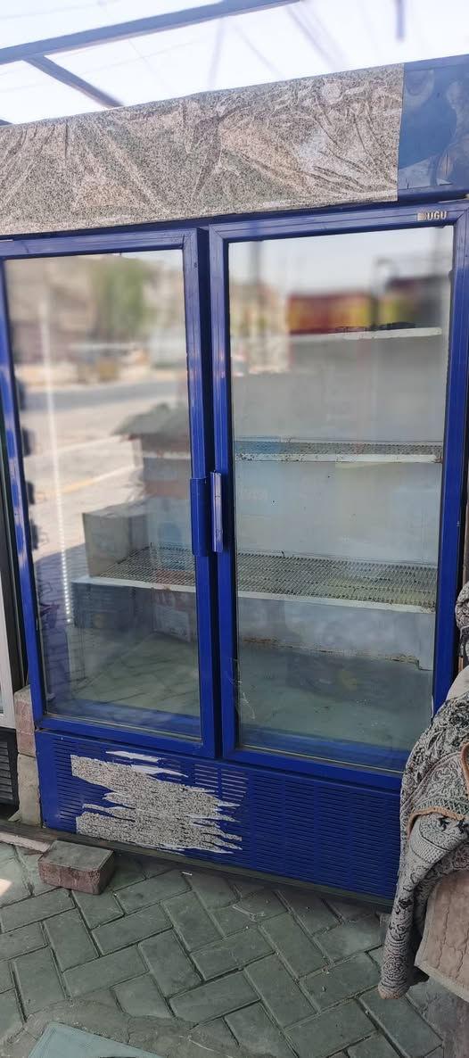 عارضة ايغور تركي بابين فول تبريد السعر ٤٥٠ وبيها مجال قليل الاستفسار خاص


**إذا كنت صاحب هذا الإعلان وتريد حذفه لأي سبب، رجاءا أرسل رسالة إلى الدعم الفني**