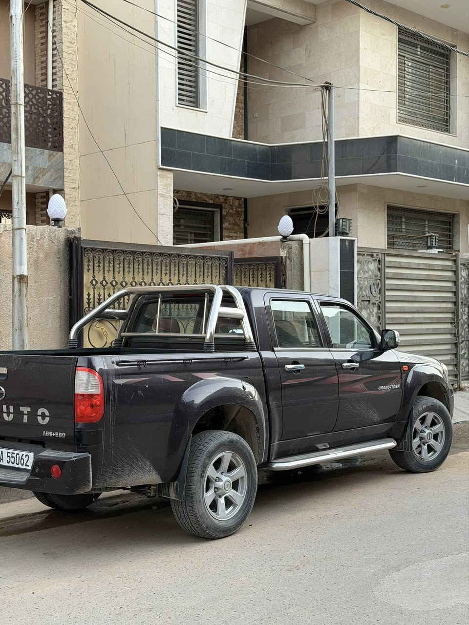 زكس اوتو كراند تايكر كير عادي لون عنابي
موديل 2020 
ماشية 65000km
بلادية و نظيفة و ما بيها نقص 
شاشة و abs و باقي المواصفات المعروفة 

العنوان بابل للتواصل ***********
