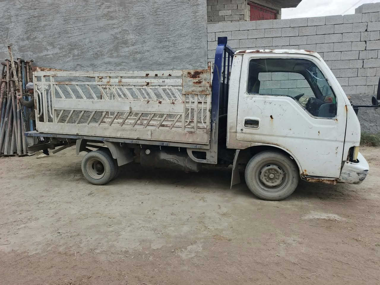 سياره نوع كيه وبسعر مناسب 17ورقه وبيه مجال ***********
