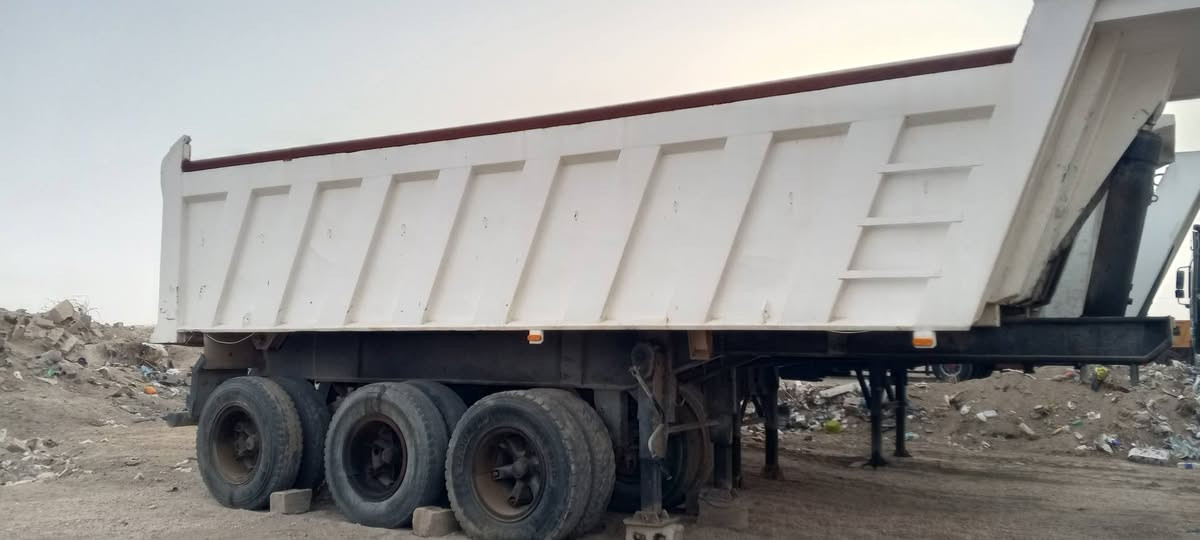 للبيع عربانه ذرعه 28 
براد 14
حوض جديد فولل 

***********
