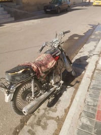 تايكر  البيع موديل 21 ارواق سعر 300 وبيها مجال 07717898522