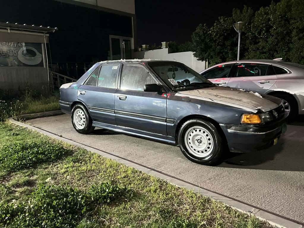 مازدا 323  
مۆدیل 1991 
مەکینە 8وبەخ
ئاڕم پلاستیک 
پاوەر  ،، گەرمی مەزبوتە
کارەبایی گشتی  ئیش دەکات ماڵی دۆستە
چور تایەو ویلی نوێیە ،، پاتری نوێیە
بستێک پشتی دەعمی هەیە بێ ناو گرتن 
بڕاوەو  وەرگەڕاو  بەشەرت 
ئاڕم و ئەوەلیات  بەشەرت 
تەقەو ڕەقە بەشرت زۆر توندو توڵە
گێڕو مەکینە بەشەرت سەرف و سەوت و بوخاری نیە  جائیزە كويسينجاك, أربيل


**إذا كنت صاحب هذا الإعلان وتريد حذفه لأي سبب، رجاءا أرسل رسالة إلى الدعم الفني**