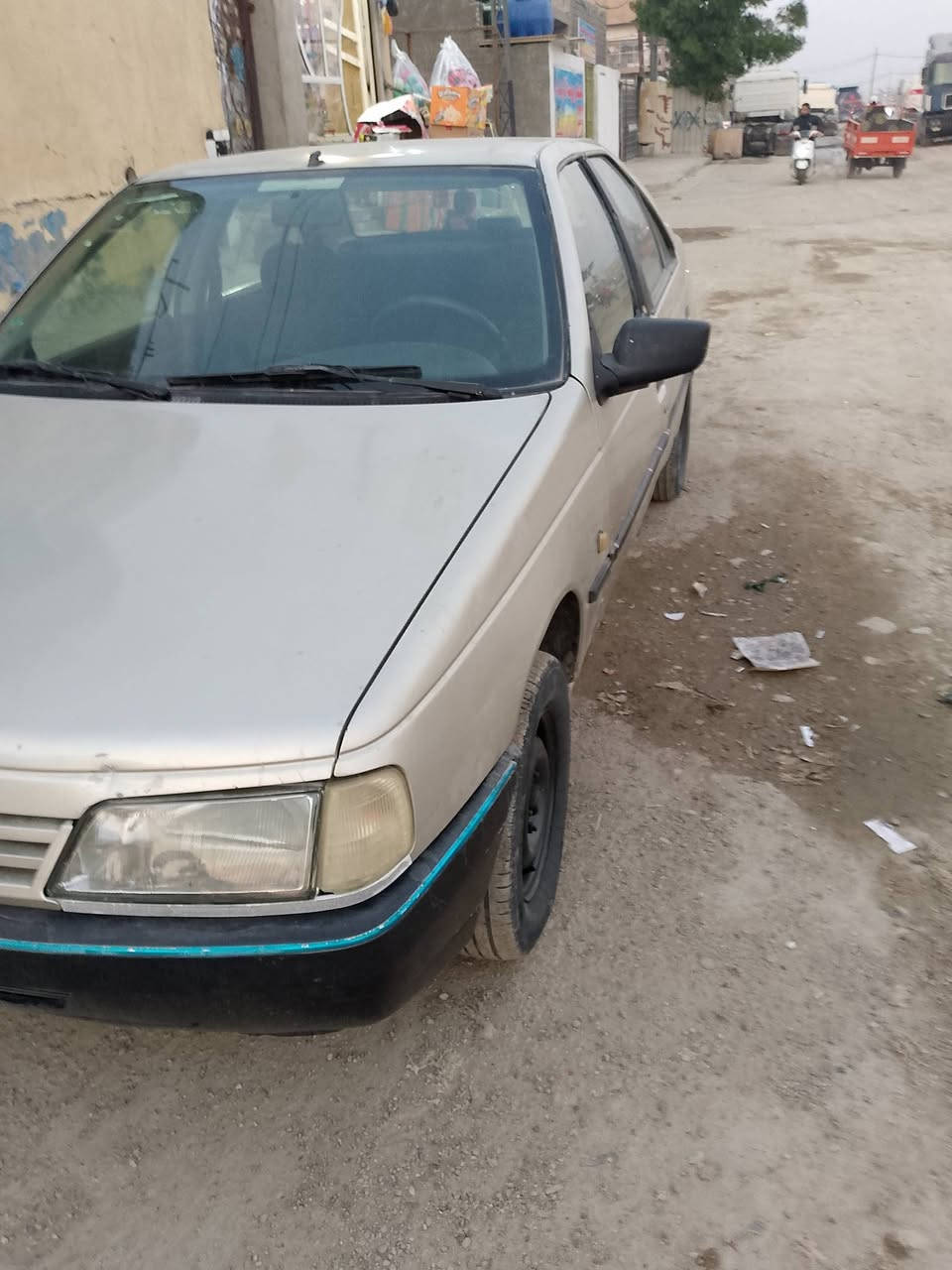 بيجو روى موديل 2009 كفالة عامة جديدة ماشية82 عنوان بغداد مدينة الصدر الاورفلي بيع  مستعجل تصال 
***********
