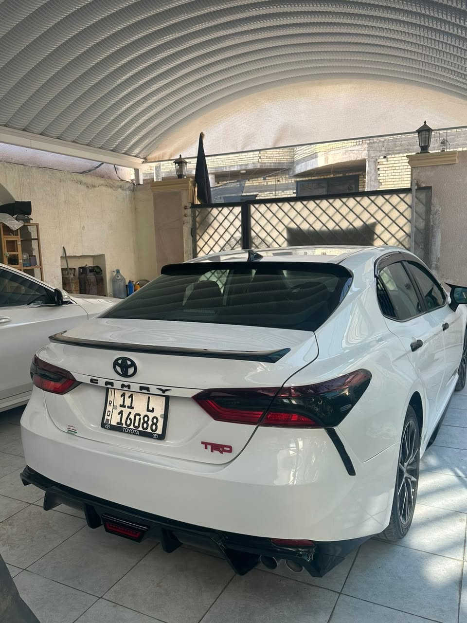 السلام عليكم كامري 2021 السياره امريكيه السياره نضيفه وجاهزه ماشيه 160 ميل السياره فول مواصفات للاخير سعره 190 وبيها مجال واتساب***********
