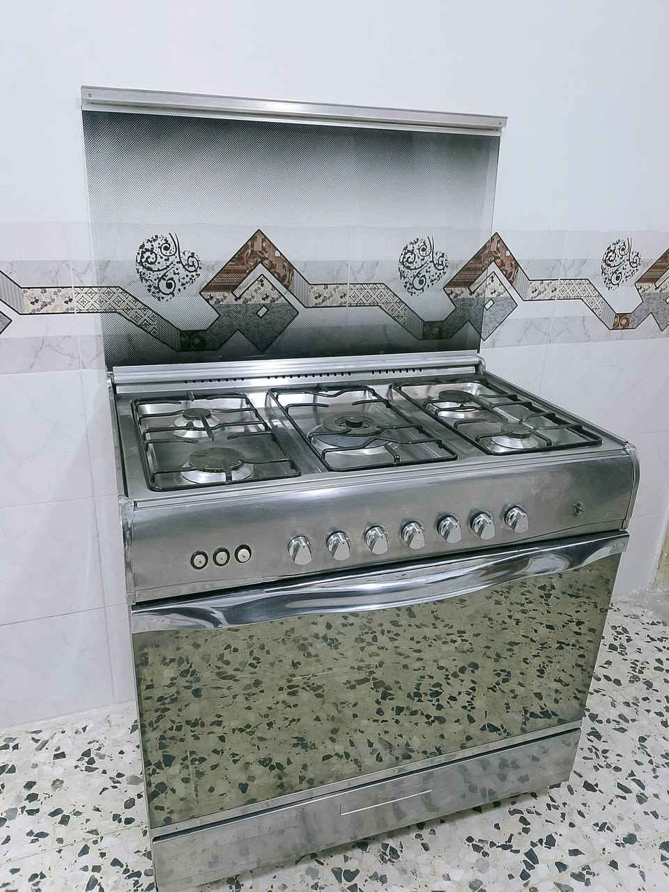 طباخ مصري يونيفرسال نضيف جدا شوفت عينك كامل مابيه اي نقص ع فحص تاخذه ناره زركه عاليه


**إذا كنت صاحب هذا الإعلان وتريد حذفه لأي سبب، رجاءا أرسل رسالة إلى الدعم الفني**