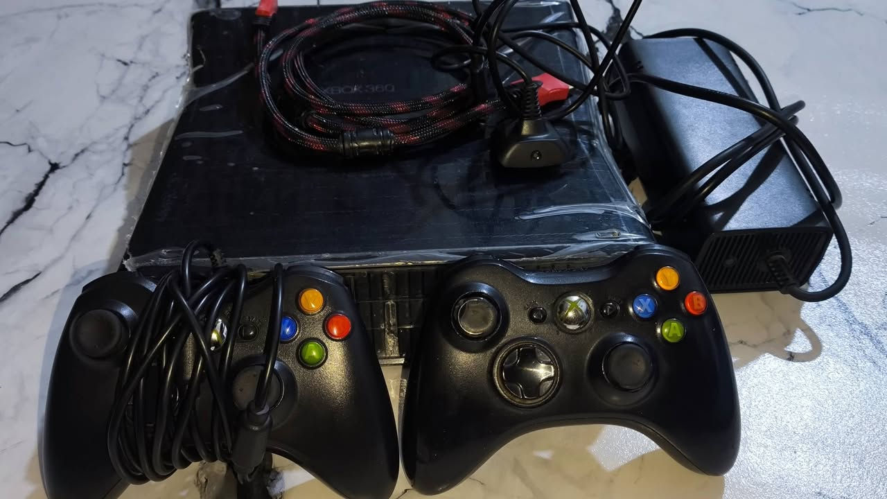 اكس بوكس 360 جهاز  جديد استعمال قليل ويا جوستك عدد2 واحد واير واحد بدون واير العاب بيس 2026/ GTA   ويا 19 لعبه كلهن حديثات السعر 100 بي مجال  والشراي بي خير ويدلل


**إذا كنت صاحب هذا الإعلان وتريد حذفه لأي سبب، رجاءا أرسل رسالة إلى الدعم الفني**