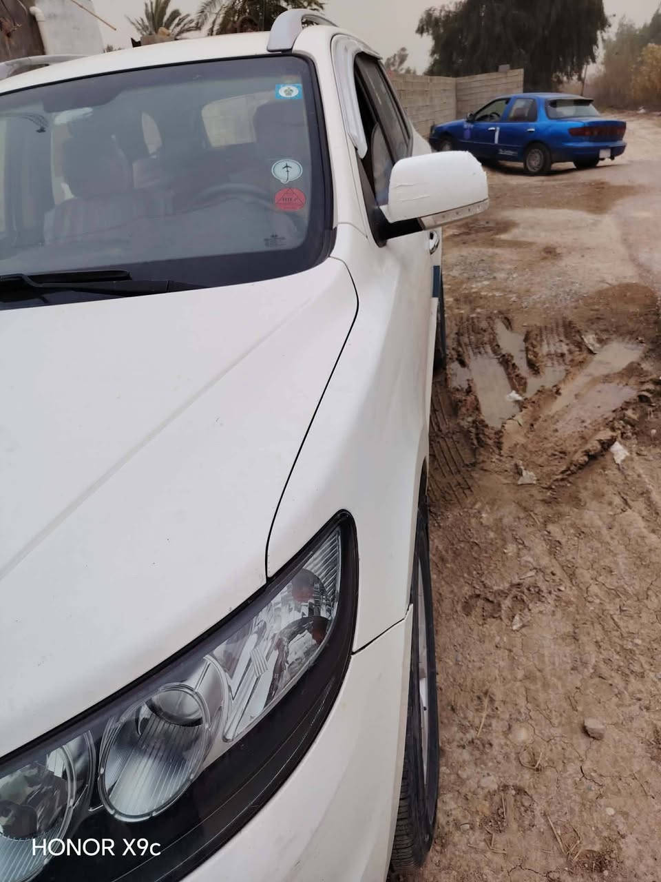 السلام سنتافي 2012 خليجي رقم بغداد باسمي فول موصفات 1/1 محرك 6V 3500 الموصفات بصمه تحكم ستيرن جهتين  3 قطع تبريد فتحه كشن كهرباء تبريد بيانو 7 راكب شاشة كامرة گير مكينة مكفوله وضع شركة 
السعر 165
مكان السيارة ديالى
***********
