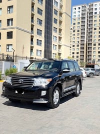 السلاك عليكم  للبيع   لانكروز مديل 2015 مواصفات  تشغيل عن بعد  فاحة  ش...