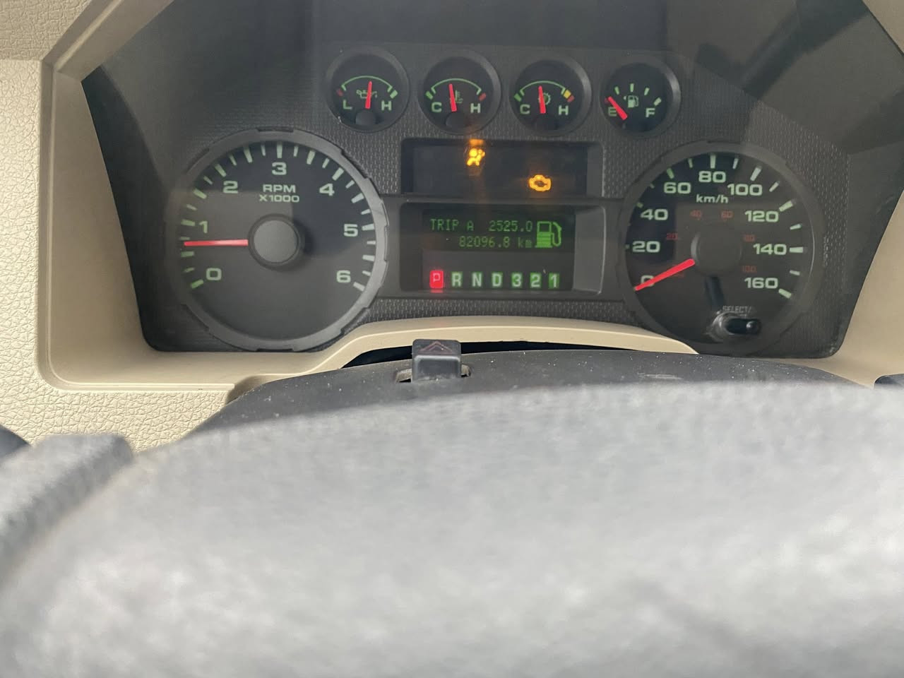 فورت F250موديل2009بنزين 8سلندر 82الف ماشى سياره جديده ماناقص بورغى گير محرك 4ويل شرت سياره خمسه كاميره شاشه ايبات بيها منزومه غاز داخل بودى بلاستيك شاده  باب بودى جك سنويه مامنتهيه فحص و هزه جديد تحويل نفس وقت سحر 125و بيهامجال رقم تلفون ***********بيها واتساپ و فايبر
