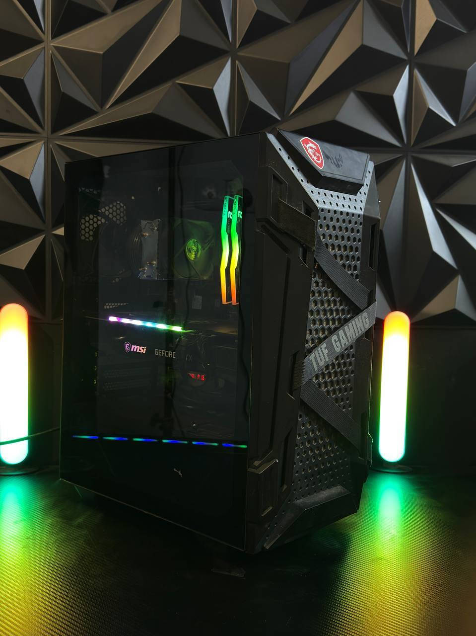 السلام عليكم RTX 3070 8GB MSI GAMING X
R5 5600x

16GB RAM 

RTX 3070 8GB MSI GAMING X

B450 MSI GAMING PLUS MAX

M.2 512GB 

HDD 750GB

CASE ASUS TUF 4fan

سعرها 950,000 الف دينار

واعتذر ما اكدر ابيع قطع

مكاني بغداد منطقة الكراده 📌

رقم ***********

