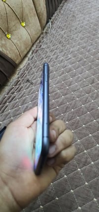 ايفون ١١ • ١٢٨ • بطاريه ٩٤