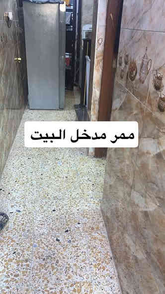 بيت 🏠 مساحه 80 متر الواجه 5 والنزال 16 يحتوي على 3 غرف نوم زراعي سند 25 السند الاصولي موجود ( مشمول بالتطويب )
الطابق الاول استقبال 4x3 غرفه نوم  4x5
وهول ومطبخ والطابق الثاني يحتوي على 2 غرف نوم كل غرفه نوم 5x4 مع ملحقاتها  المنزل كاشي الطابق الاول والطابق الثاني الارضية بورسلين بياض صبغ الغرف جميعا البيت كامل من كل شي 
على شارع 15 في منطقه البلديات الضباط الثانية منطقة تبليط جديد كافه الخدمات  
سعره 115 وبي مجال 
للتواصل ***********
