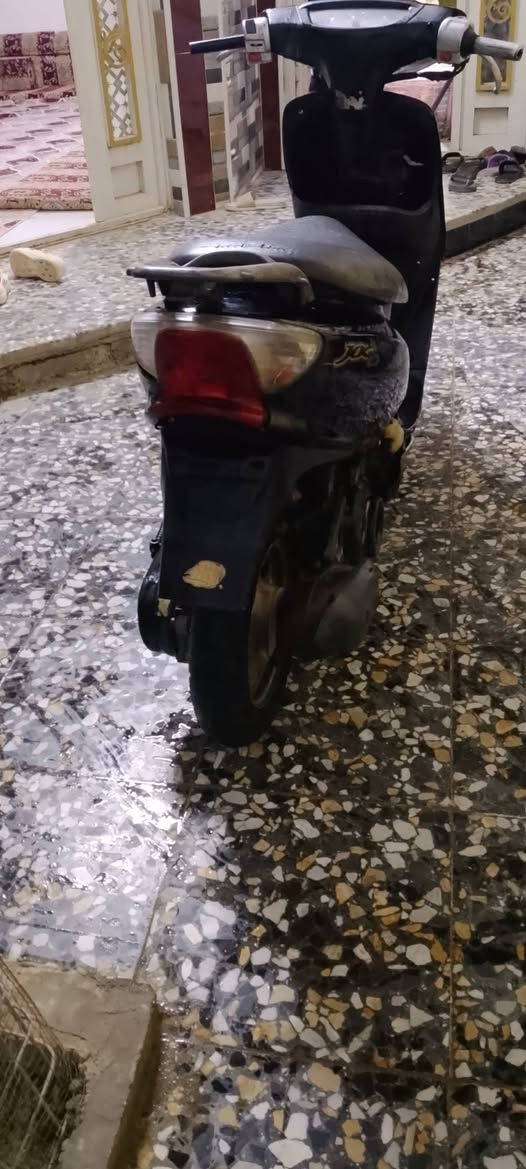 عصفوريه شغاله سلف هندر لايت بك لايت اشاير هورن دبلات كله شغال تايرات جدد دراجه بيها صوت بلكير ابيعك كوم حديد السعر 140 مكان ناصريه ***********
