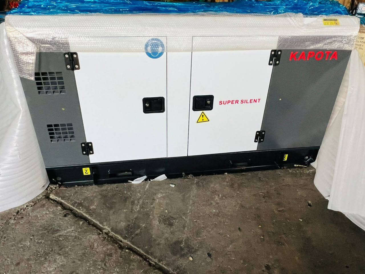 تعلن شركة الساير 
مولدات كابوتا ٤ سلندر ٢٢ كي في 

توليد ستامفورد نحاس 100% 
كاتم شاشه اوتو فول حمايه 
تشغيل إطفاء اوتو 
#السعر ٣٠ ورقه 
العنوان بابل ناحية الشوملي قرب الدفاع المدني 
***********
***********
