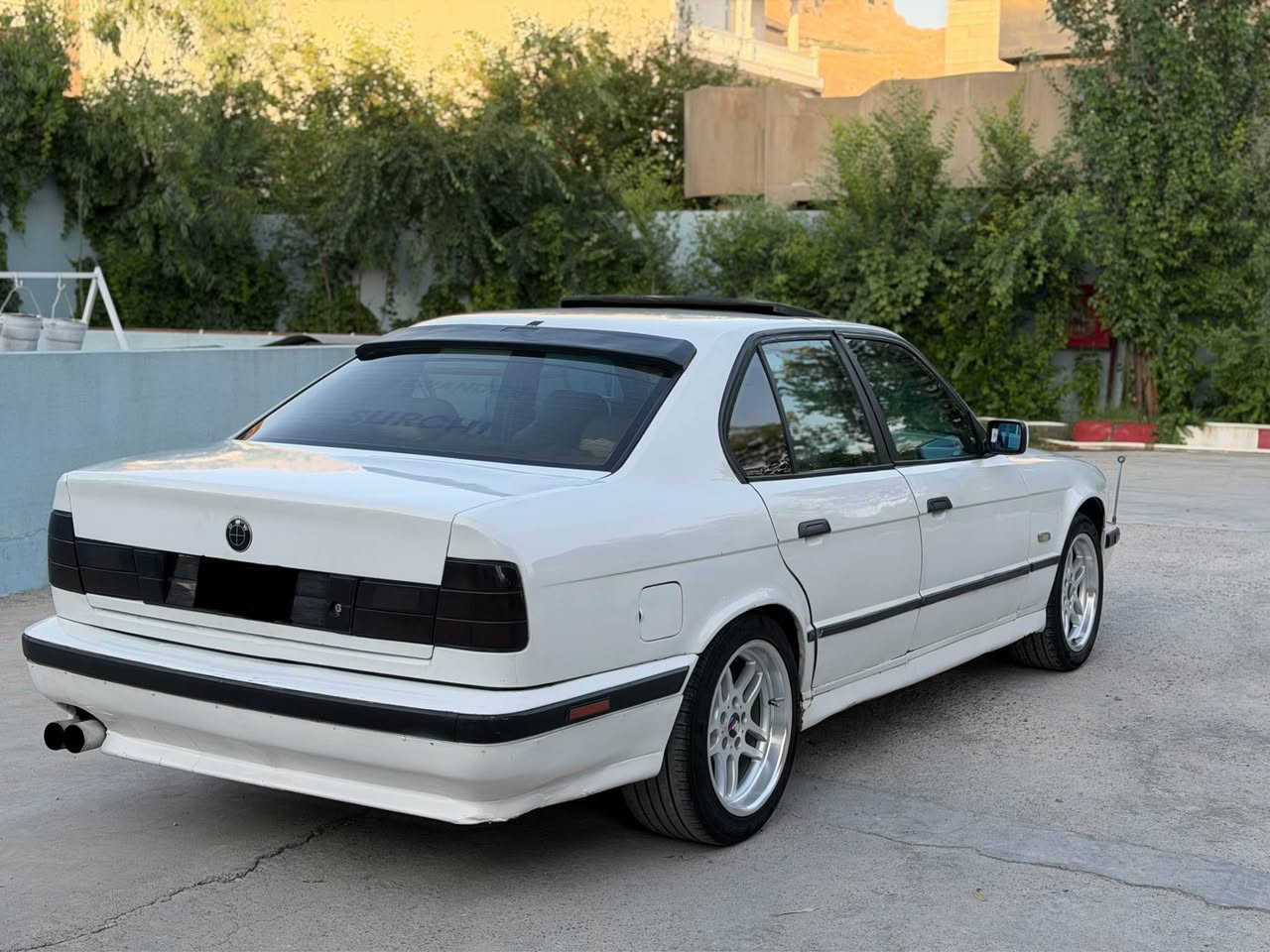 BMW 1992 520I V6
باج ئاسایش رسم بە شەرتی ئەوەلیات
فول مواسەفات
ناو سپی
پێش گەورە
سلاید
تەبرید
دەبل پەرەشوت
دەبل چەکمەج
کامل کرایتە سپۆرت
لایت ئەلقە
گێر و مەکینە و ئارم و ئەوەلیات بەشەرت
موس و براوە بەشەرت
37$ کەمەک مجال
*********** سوران, أربيل
