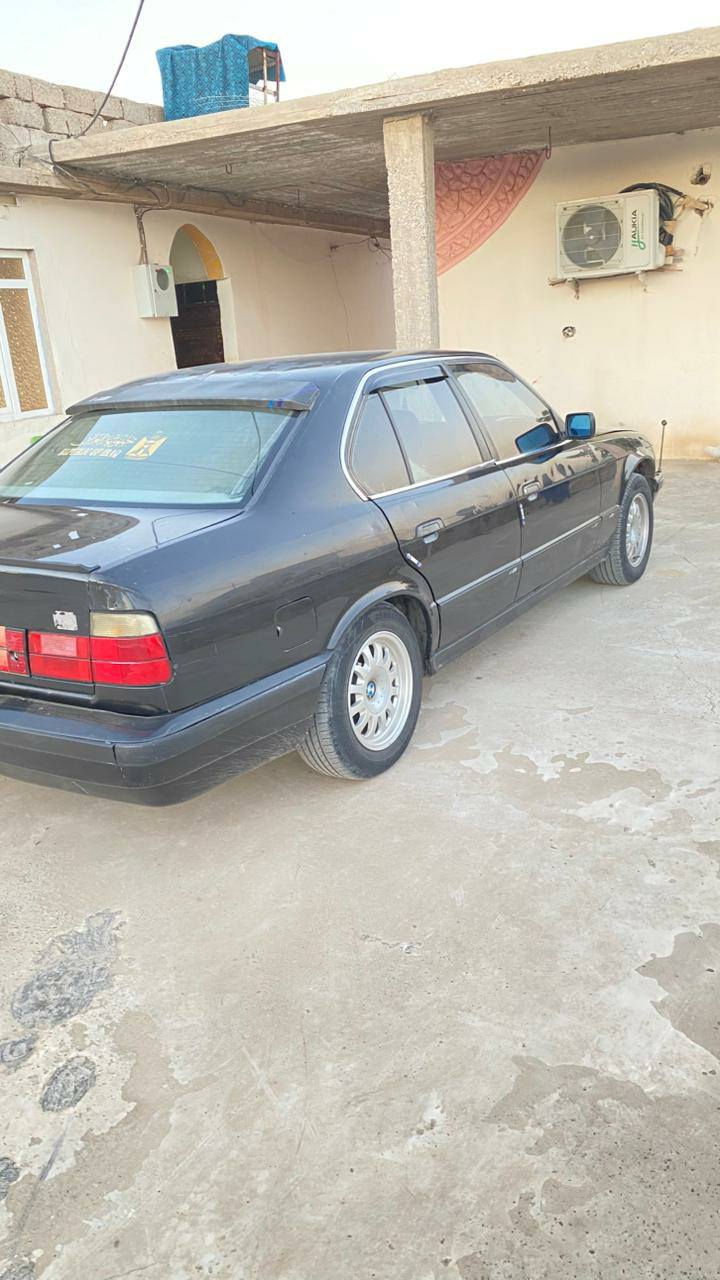 السلام عليكم 🫡
بيم 525 🌞
 محرك كبس🌟
 كير محرك شرط  🔥
غرفه حيل نضيفه 💯
السعر 50 وبيها مجال🌖
الموديل1993🪐
رقم 
*********** بيع فقط
