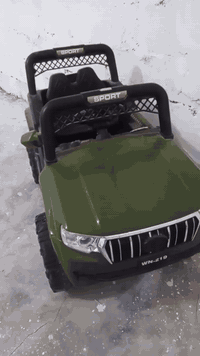 سيارة اطفال • جديدة • بايسكل