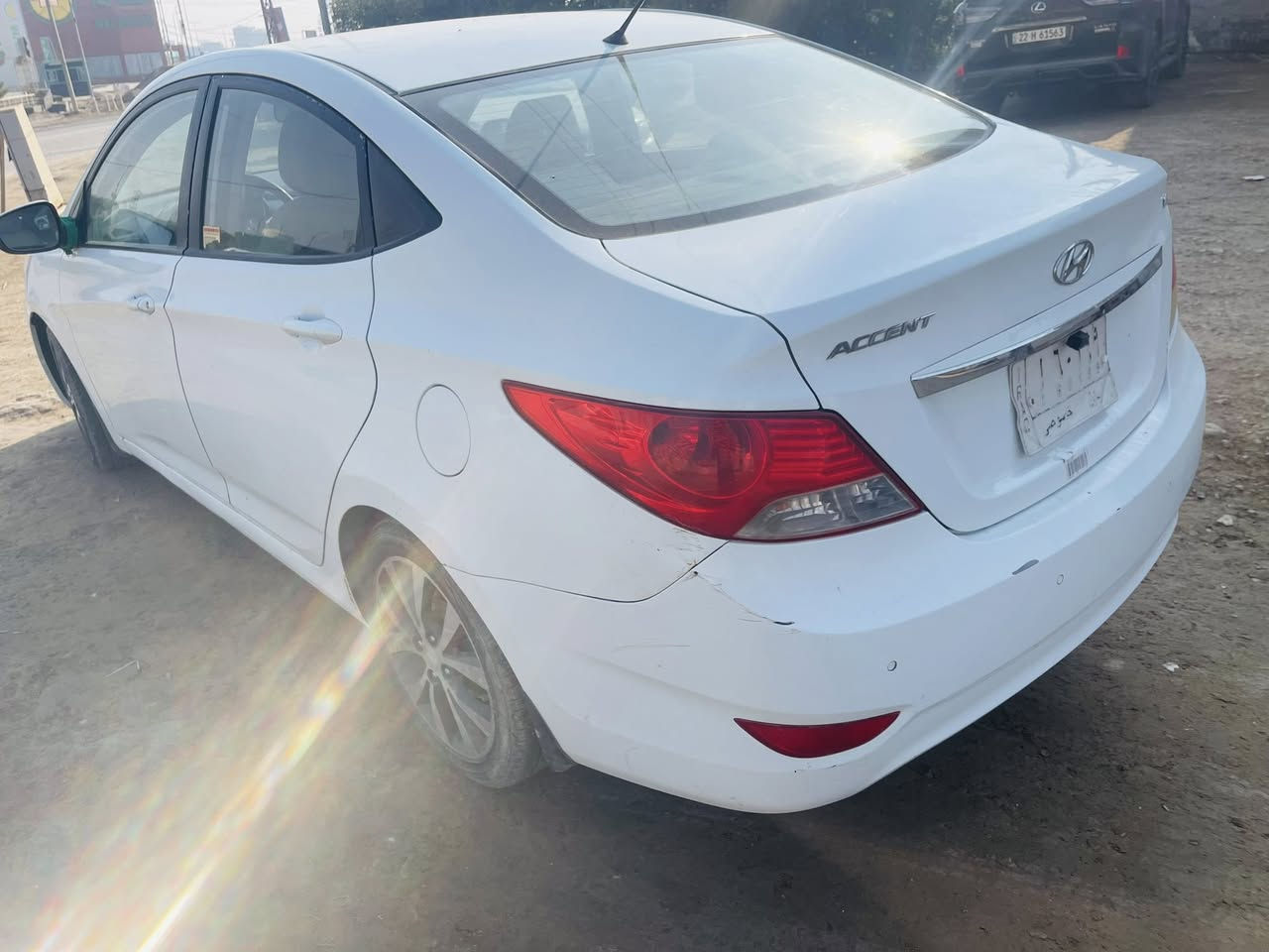 السلام عليكم 
السعر 105
للبيع اكسنت فول خليجي موديل 2014
محرك 1600دبل قطره كير AT مكفولات

كلشي بيه موضح بالسونار 
مواصفات 
فتحه
سلايت 
ويل كروم
تحكم ستيرن 
كاميرا 
وشاشه 
اشاير بالمري 
رقم بابل مشروع وطني تحويل ثاني يوم بيع فقط رايده 105
***********
