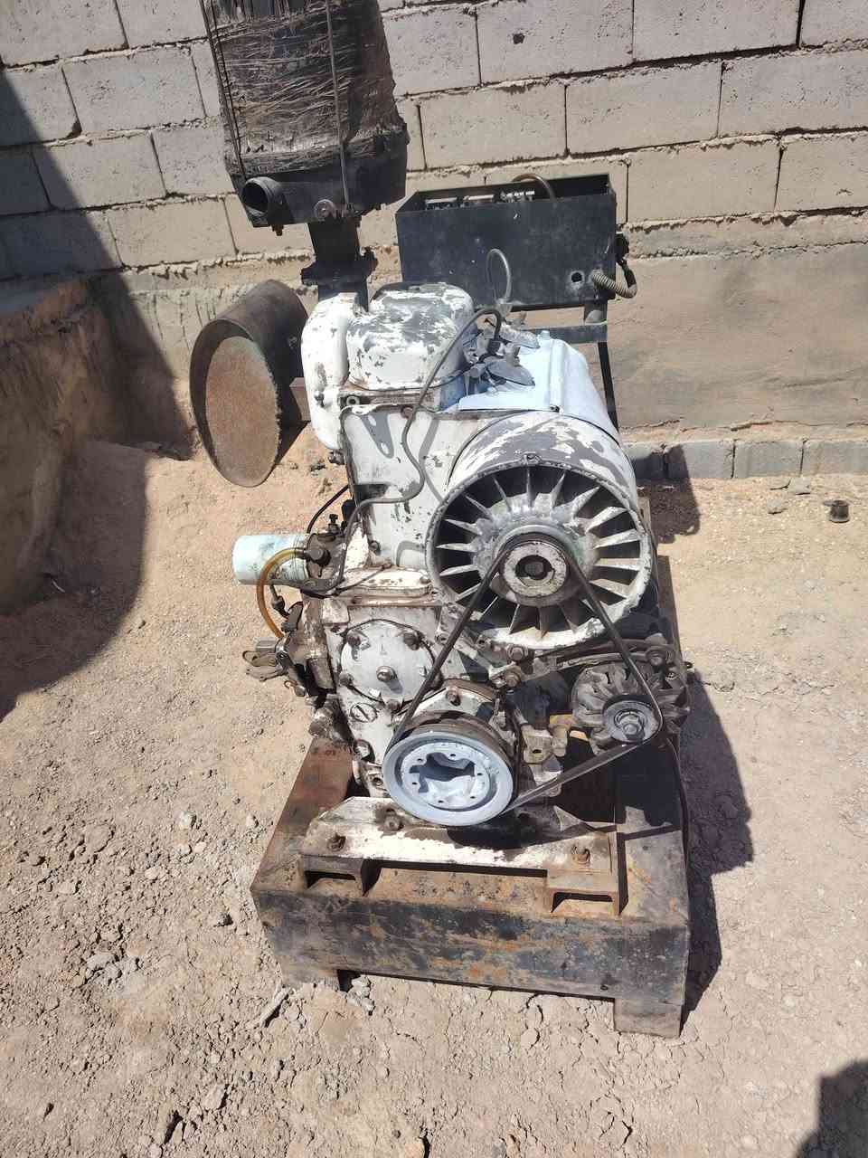 سلام عليكم لبيع مولد دويز 2 بستم ألماني ابو صاروخ حجم 912 رأس توليد 15 كيفي كزايتر 3 فيز شغال جاهز لاصرف ولاتبخير مكاني بغداد ابو غريب سعر 13 ونص ورقه تصال ***********
