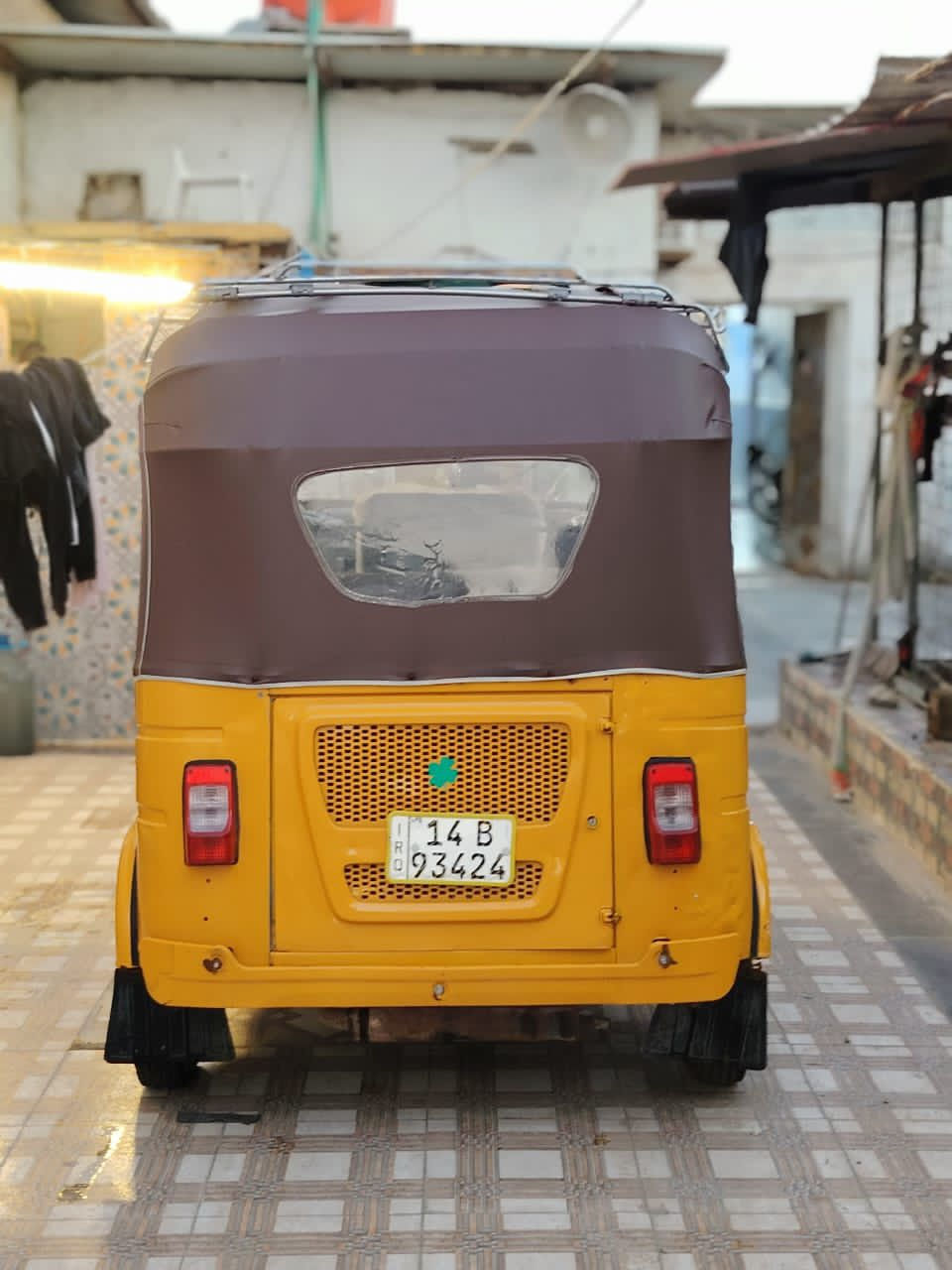 تكتك لبيع موديل 2021 رقم وسنويه بأسمي شوفت العين عنواني البصرة المعقل رقمي
***********  السعر 6/700 وبيها مجال فقط لشراي 
وسنويه جديدة ورقم جديد بأسمي
