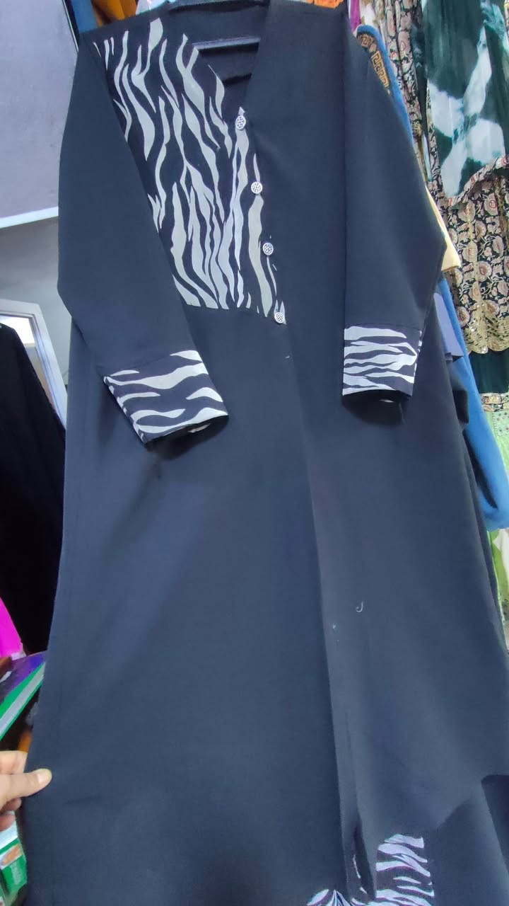 اناقتك سيدتي تكتمل ب💪🏼✂️🪡🧵
اجود اقمشه 
السعر30الف 
توجد خدمة توصيل 🚕


**إذا كنت صاحب هذا الإعلان وتريد حذفه لأي سبب، رجاءا أرسل رسالة إلى الدعم الفني**