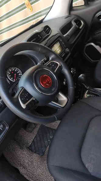 جيب رينكيد للبيع
موديل 2017 
مواصفاتها معروفة 
رقم اربيل تحويل مباشر 
وارد امريكي 
حادثها بسيط وصور الحادث مرفقة بالمنشور 
سيارة جديدة وبدون كل نقص 
#السعر 12,500 الف دولار ( 125 ورقة وبيها مجال بسيط )
مكان السيارة / بغداد / المنصور
للأستفسار 
***********
