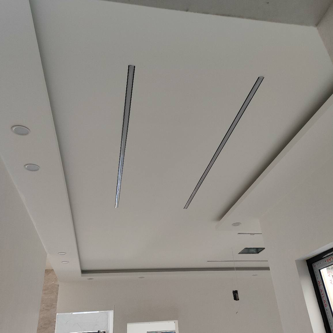 طلس وصبغ الجبس بورد والواجهيات
نشتغل بلمتر وطوب 
اتصل ***********
