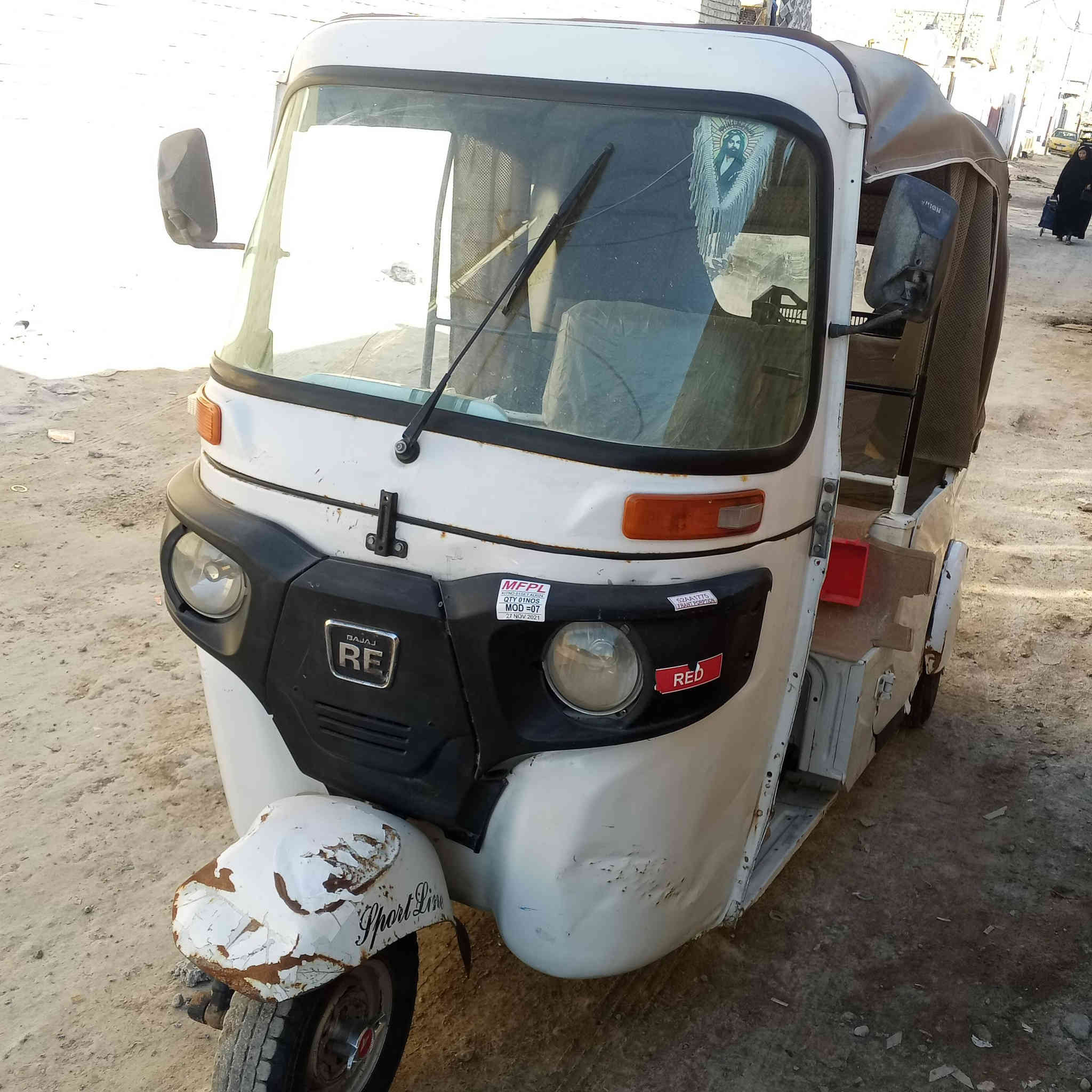 سلام عليكم شباب تكتك موديل 21 شهر 11 رقم وسنويه لوحه بل مرور ما مستلمها تحويل ثاني يوم مكينه خرسه بوشه وبستم فقط وكلشي موضح بل فيديو مابيها لا صبغ ولا معجون ولا حار فقط بارد بل لغد سعرها 6850 وبيه مجال حق الجيه نواقصها صليب نقصها مكاني بغداد سبع قصور قرب مركز ***********
