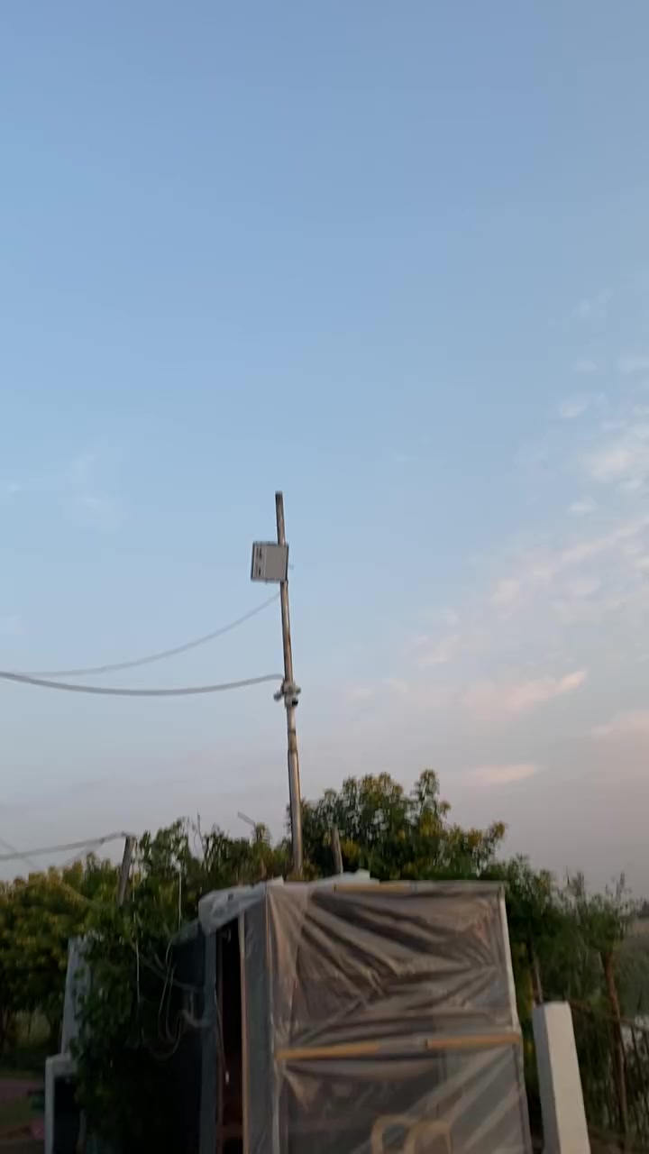 السلام عليكم ماكس للبيع نكره سلف كل شغال بيها ب٨٠٠ مجال بسيط وبيعها مستعجل كلش ***********
