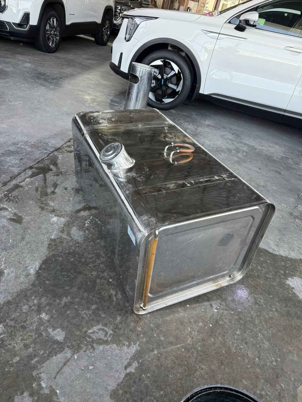 سلام عليكم للبيع تانكي 300 لتر بدون قواعد مكاني البصره
***********
