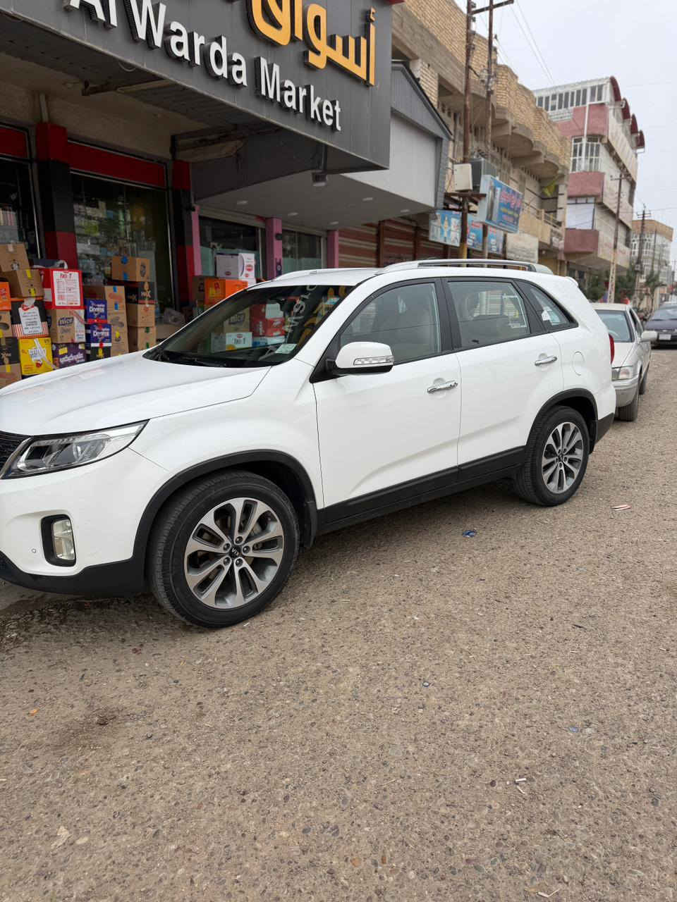 السلام عليكم سورنتو للبيع 2015 سته سلندر سياره حلوه بيها صبغ بل هلال قليل مكينه مكفوله السعر 177وبيها مجال قليل مكان صلاح الدين بلد الإستفسار ***********
